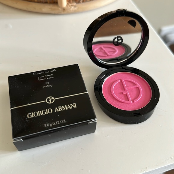 Armani beauty Luminous Silk Glow Blush brand new - Picture 1 of 2